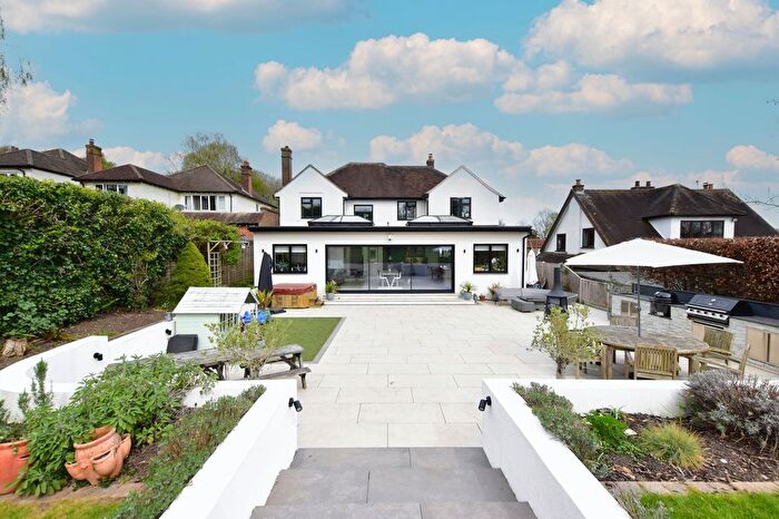 5 Bedroom Detached House For Sale In Common Lane, Kings Langley, WD4