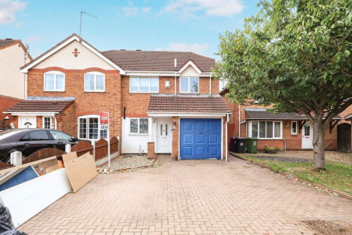 3 Bedroom Semi-Detached House For Sale In Hallam Crescent, Falling Park, Wolverhampton, WV10