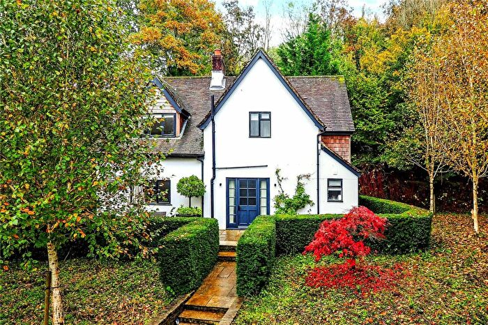 3 Bedroom Detached House To Rent In Bradshott Farm, Bradshott, Blackmoor, Liss, GU33