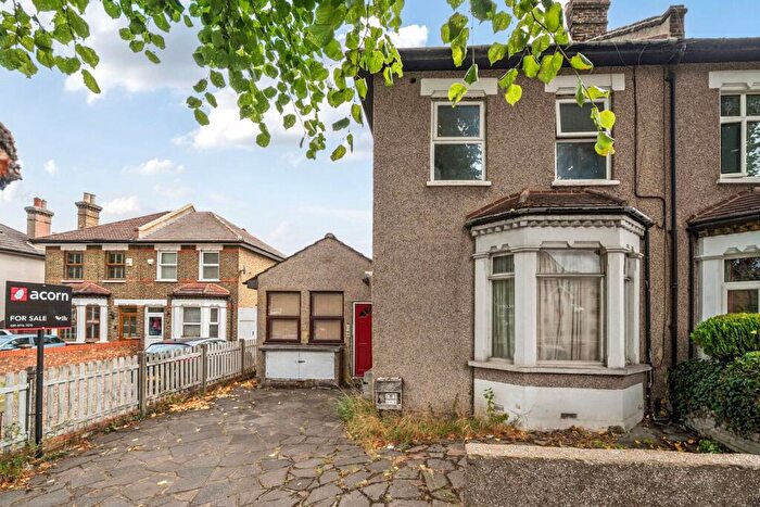 2 Bedroom Apartment For Sale In Kangley Bridge Road, Sydenham, London, SE26