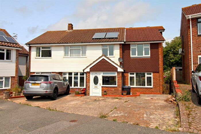 7 Bedroom Detached House For Sale In Friston Close, Seaford, BN25