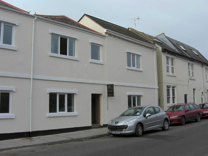 1 Bedroom Flat To Rent In Stamshaw Road, Portsmouth, PO2