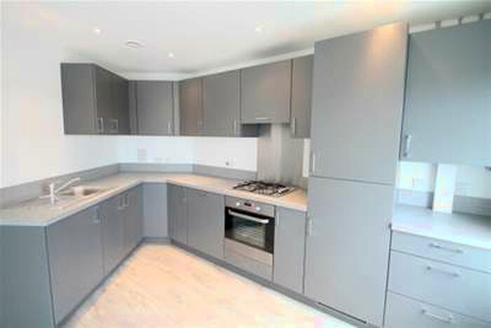 2 Bedroom Flat To Rent In Trinity Village, Bromley BR2