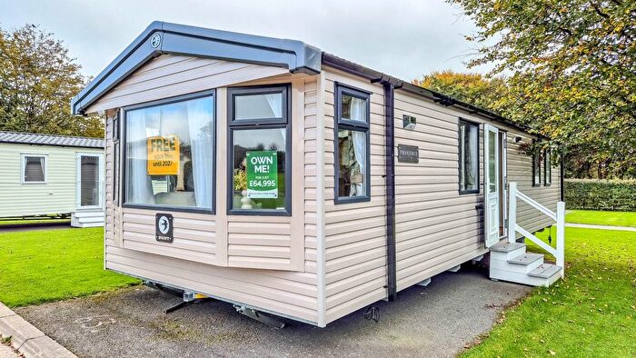 2 Bedroom Mobile/park Home For Sale In Combe Martin, Ilfracombe, EX34