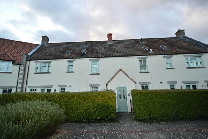 3 Bedroom Apartment To Rent In Ostrey Mead, Cheddar, BS27