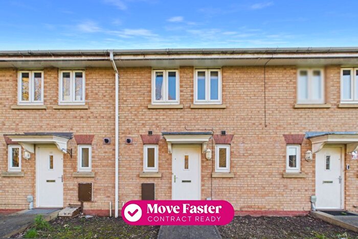 3 Bedroom Terraced House For Sale In Thirlmere Way, Kingswood, Hull, HU7