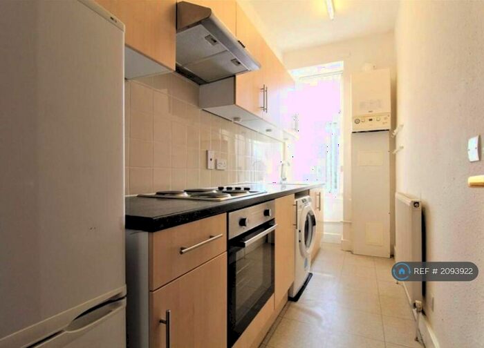 1 Bedroom Flat To Rent In Paisley Road, Renfrew, PA4