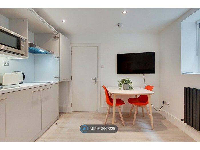 Studio To Rent In Gloucester Place, London, NW1