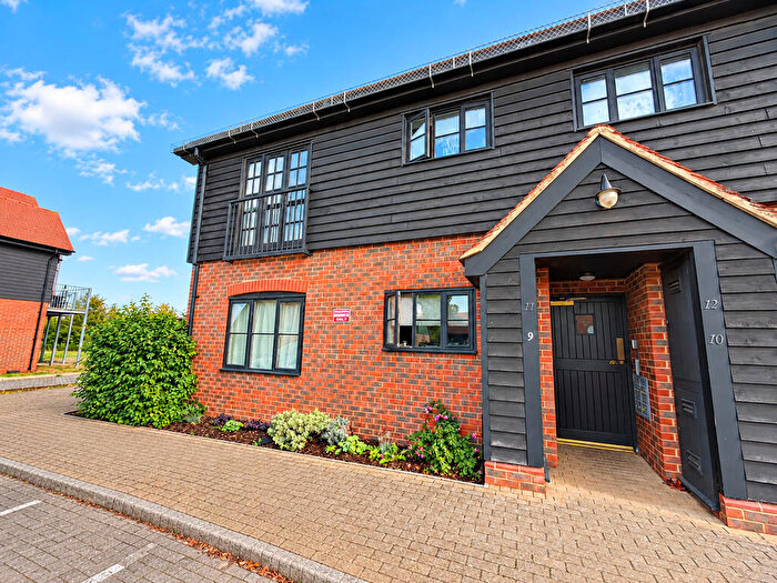 2 Bedroom Apartment For Sale In Kingsfield Road, Biggleswade, SG18