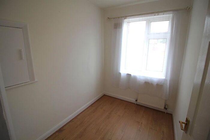 2 Bedroom Maisonette To Rent In Willow Tree Lane, Hayes, UB4