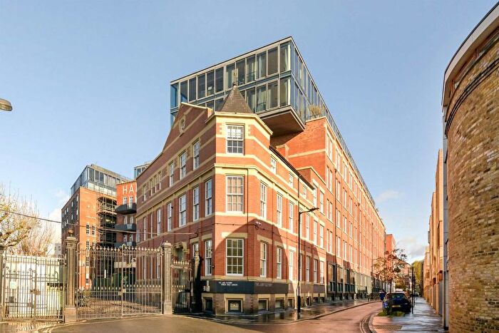 2 Bedroom Flat To Rent In Rothsay Street, London, SE1