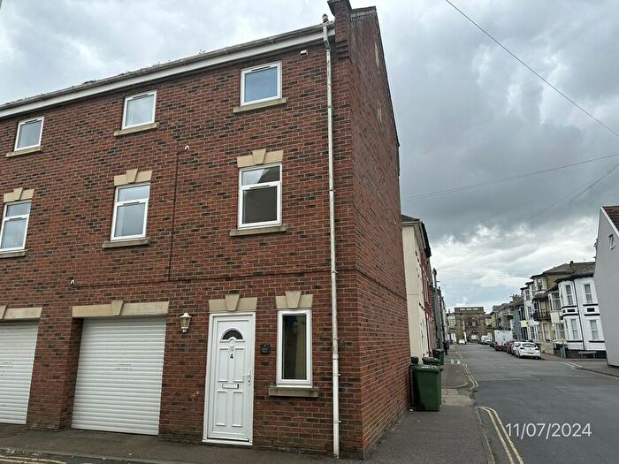 3 Bedroom Town House To Rent In Sultan Place, St Peters Road, Great Yarmouth, NR30