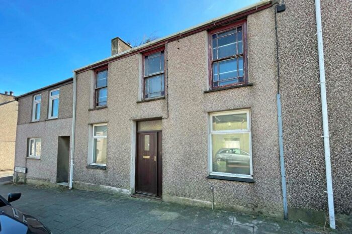 4 Bedroom Terraced House For Sale In Market Place, Penygroes, Caernarfon, Gwynedd, LL54