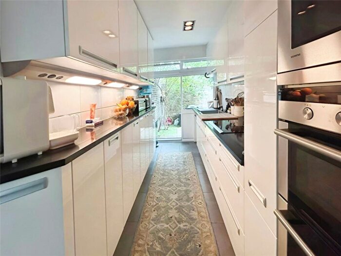4 Bedroom Terraced House To Rent In Caroline Close, Croydon, CR0
