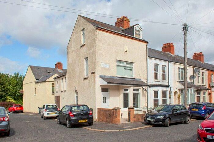 1 Bedroom Flat To Rent In Sintonville Avenue, Belfast, County Antrim, BT5