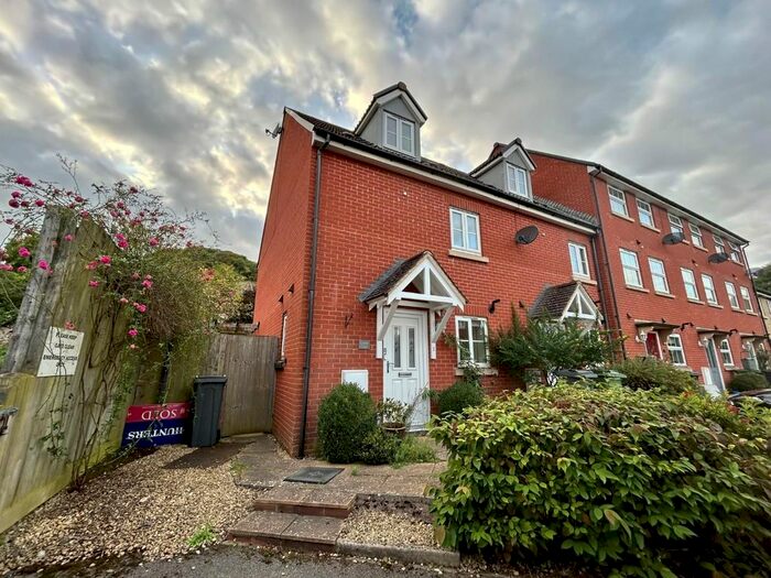 3 Bedroom End Of Terrace House To Rent In Legion Close, Dursley, GL11