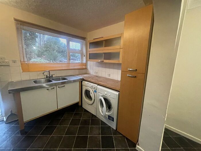 3 Bedroom End Of Terrace House To Rent In Standard Avenue, Coventry, CV4