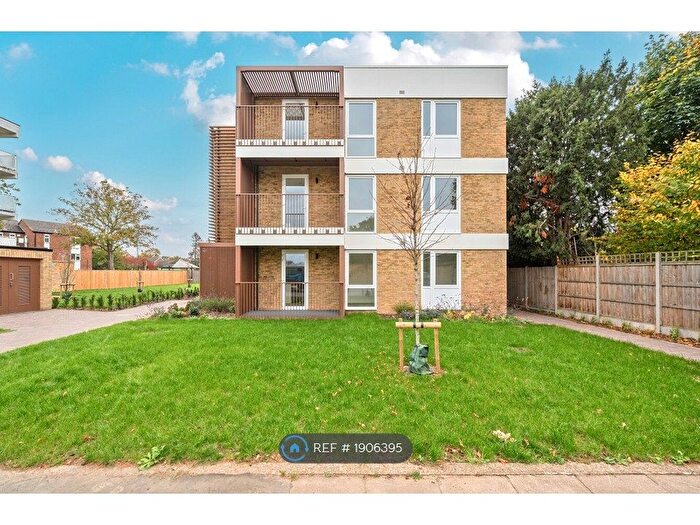 1 Bedroom Flat To Rent In Harlequin Road, Teddington, TW11