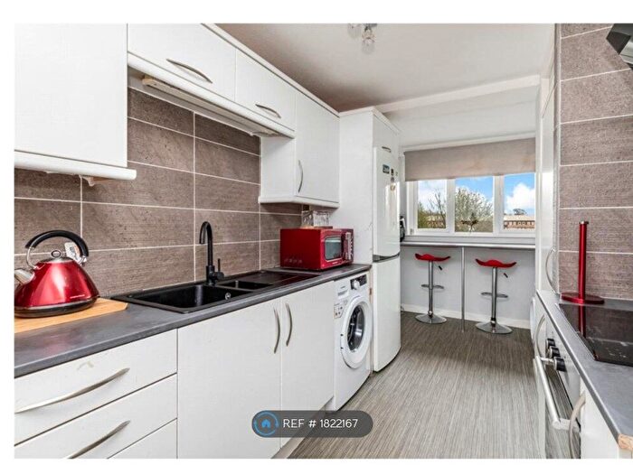 2 Bedroom Flat To Rent In Braehead Road, Cumbernauld, Glasgow, G67