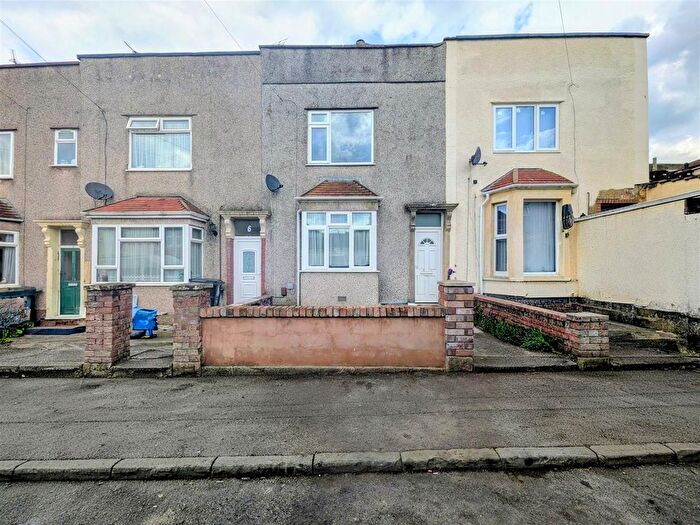 3 Bedroom Terraced House To Rent In Glen Park, Eastville, Bristol, BS5