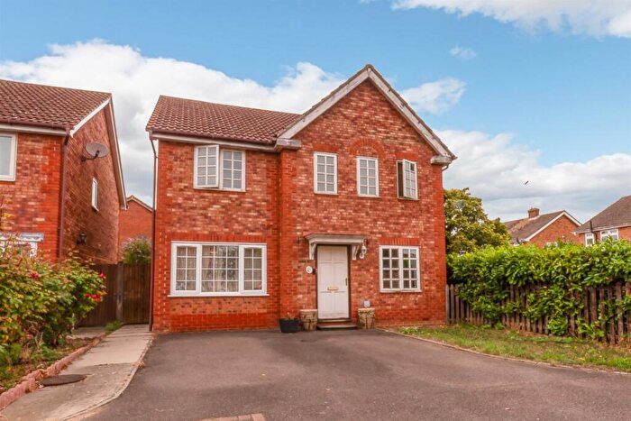5 Bedroom Detached House For Sale In Long Common, Heybridge, Maldon, CM9