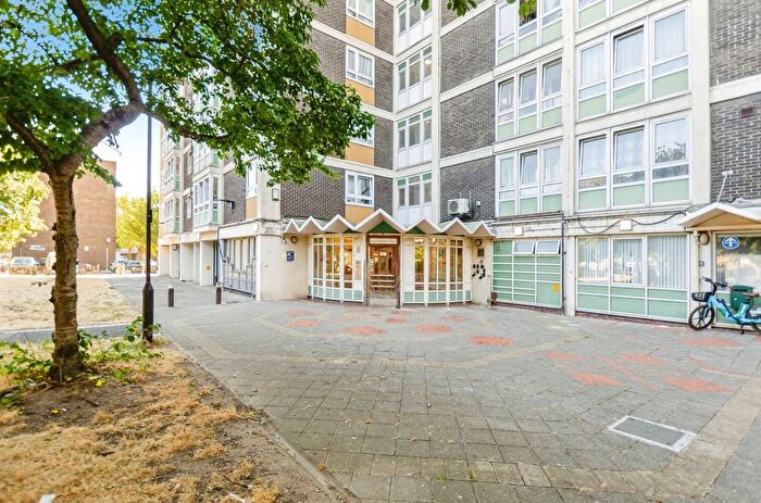2 Bedroom Flat For Sale In Northumberland Park, London, N17