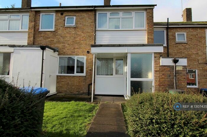 5 Bedroom Terraced House To Rent In Martin Close, Hatfield, AL10