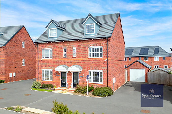 3 Bedroom Semi-Detached House For Sale In Brooklime Road, Warwick, Warwickshire, CV34