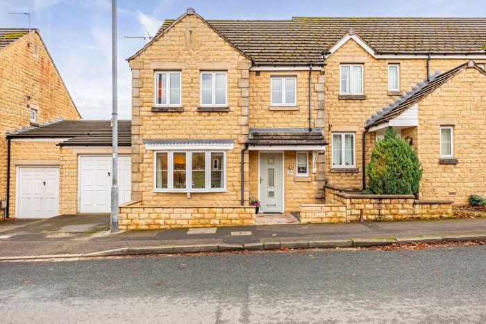 3 Bedroom Semi Detached House For Sale In Coppice Drive, Netherton, Huddersfield, HD4
