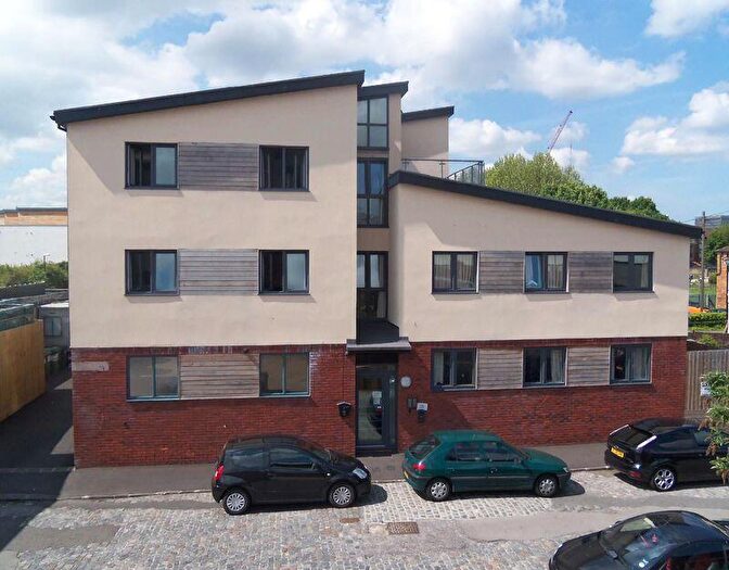2 Bedroom Apartment To Rent In Taurus House, Union Road, Bristol, BS2