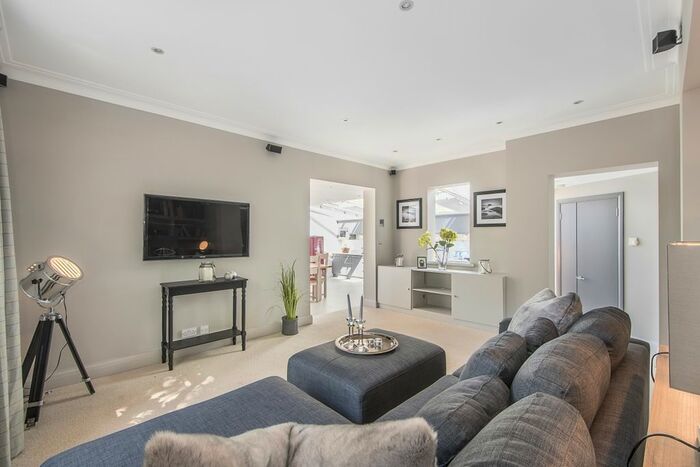 4 Bedroom Detached House To Rent In Margravine Gardens, London, W6