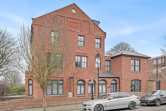 2 Bedroom Flat To Rent In Muswell Road, Muswell Hill, N10