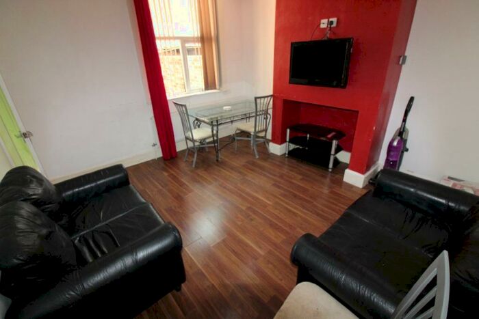4 Bedroom Terraced House To Rent In Trafford Street, Preston, Lancashire, PR1