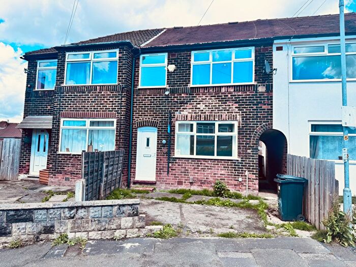 3 Bedroom Terraced House To Rent In Briarwood Avenue, Droylsden, M43