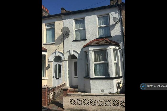 3 Bedroom Terraced House To Rent In King Edwards Road, Enfield, EN3