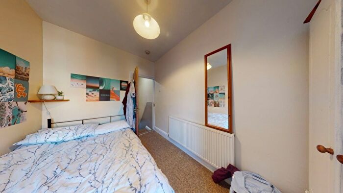 4 Bedroom Semi-Detached House To Rent In Grimsby Terrace, Nottingham, NG3