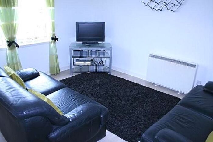 2 Bedroom Flat To Rent In Picardy Court, Rose Street, Aberdeen, AB10