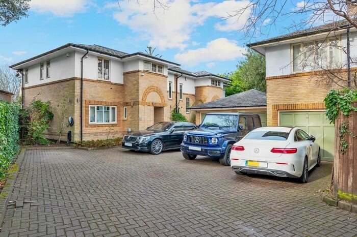 5 Bedroom Semi-Detached House To Rent In Oak Park Gardens, Wimbledon, SW19