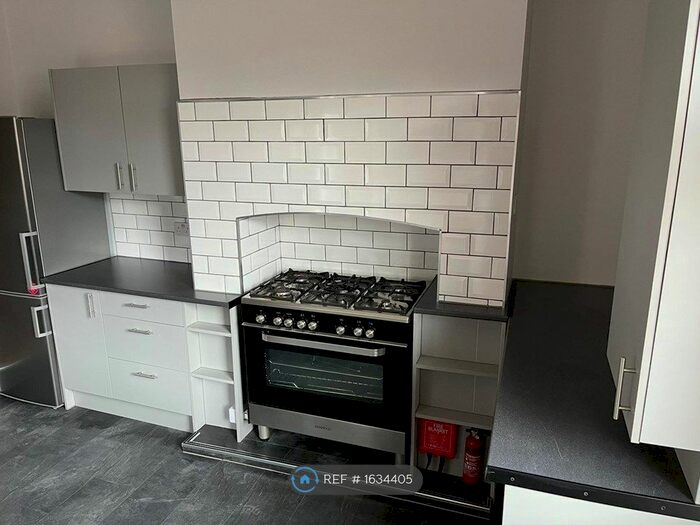 4 Bedroom End Of Terrace House To Rent In Old Moat Lane, Manchester, M20