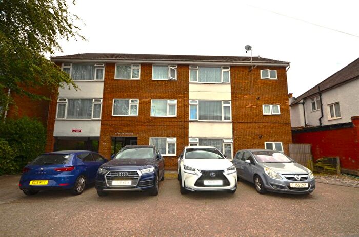 Studio To Rent In Mendip House, Kenton Road, Harrow, HA3