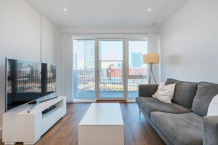 2 Bedroom Flat For Sale In Bramble Path, London, E3
