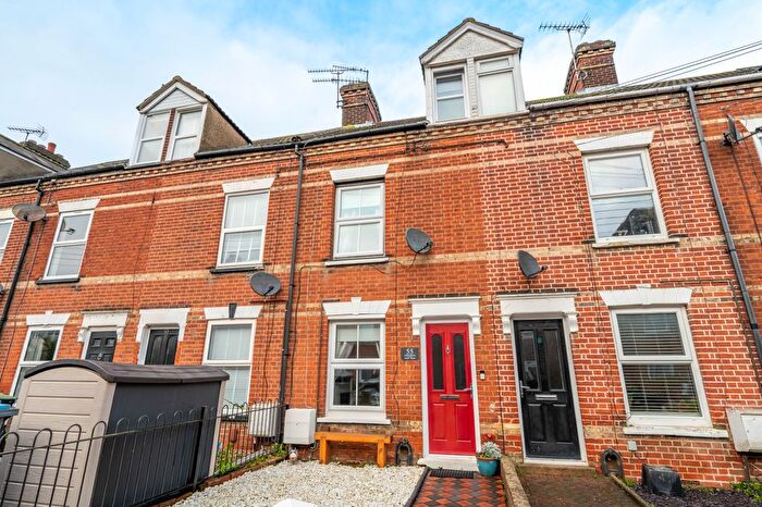 3 Bedroom Terraced House For Sale In Gainsborough Road, Felixstowe, IP11