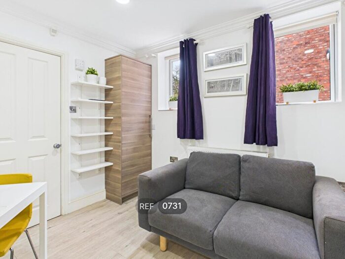 1 Bedroom Apartment To Rent In Pearson Park, HU5