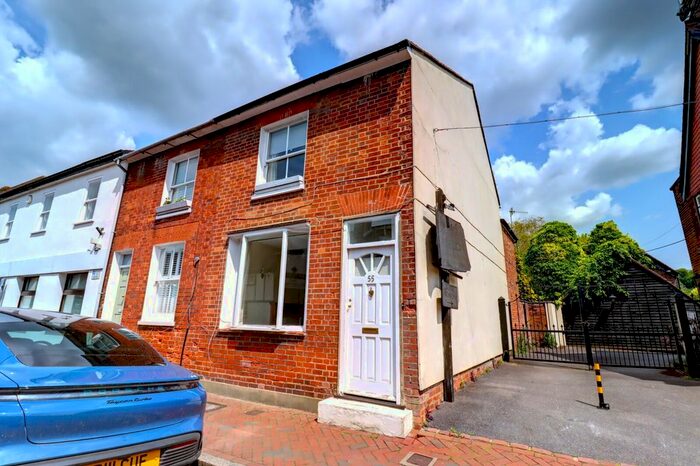 3 Bedroom End Of Terrace House To Rent In High Street, Great Missenden, Buckinghamshire, HP16
