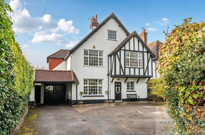 4 Bedroom Detached House For Sale In Windlesham Gardens, Shoreham-By-Sea, BN43