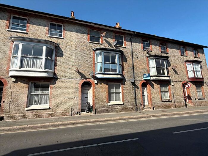 2 Bedroom Apartment For Sale In St. James Street, Newport, Isle Of Wight, PO30