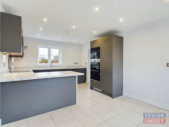 3 Bedroom Detached House For Sale In Flavian Road, Lincoln, LN2