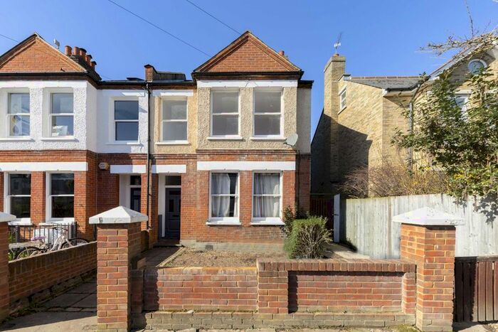 2 Bedroom Flat To Rent In Birkbeck Road, London, SW19