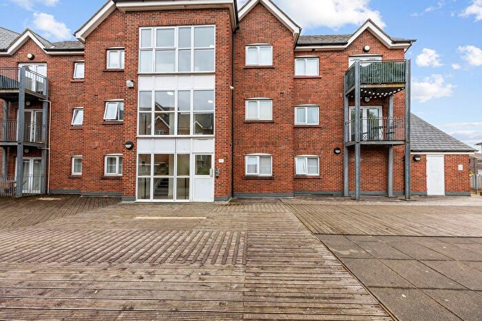 2 Bedroom Flat For Sale In Dunlop Street, Warrington, WA4