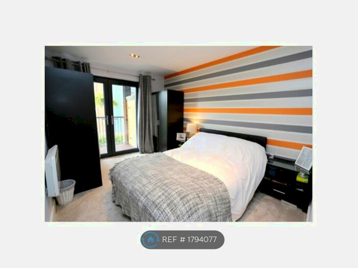 2 Bedroom Flat To Rent In Clive Passage, Birmingham, B4